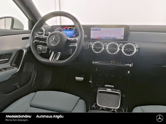 Mercedes-Benz A 220
