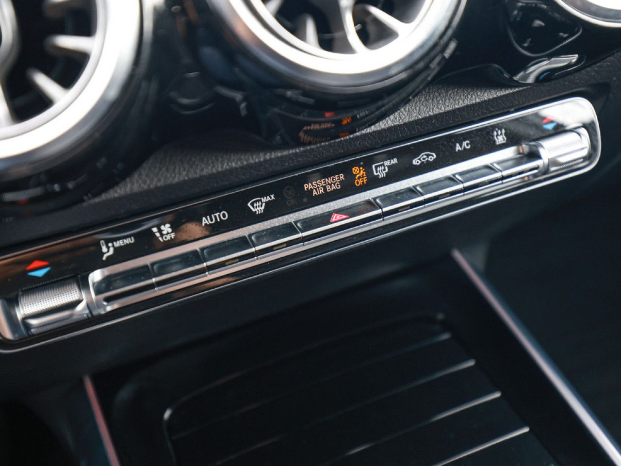 Mercedes-Benz EQB – Bild 14