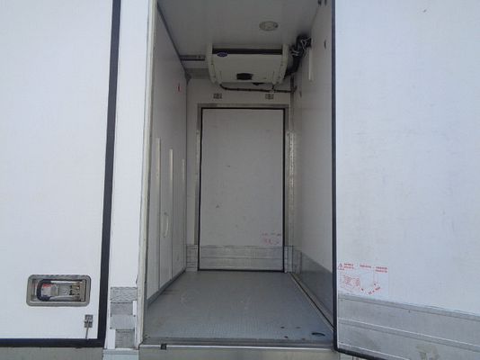 Vehicle image 10 / 22
