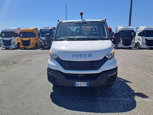Immagine del veicolo 2 / 17