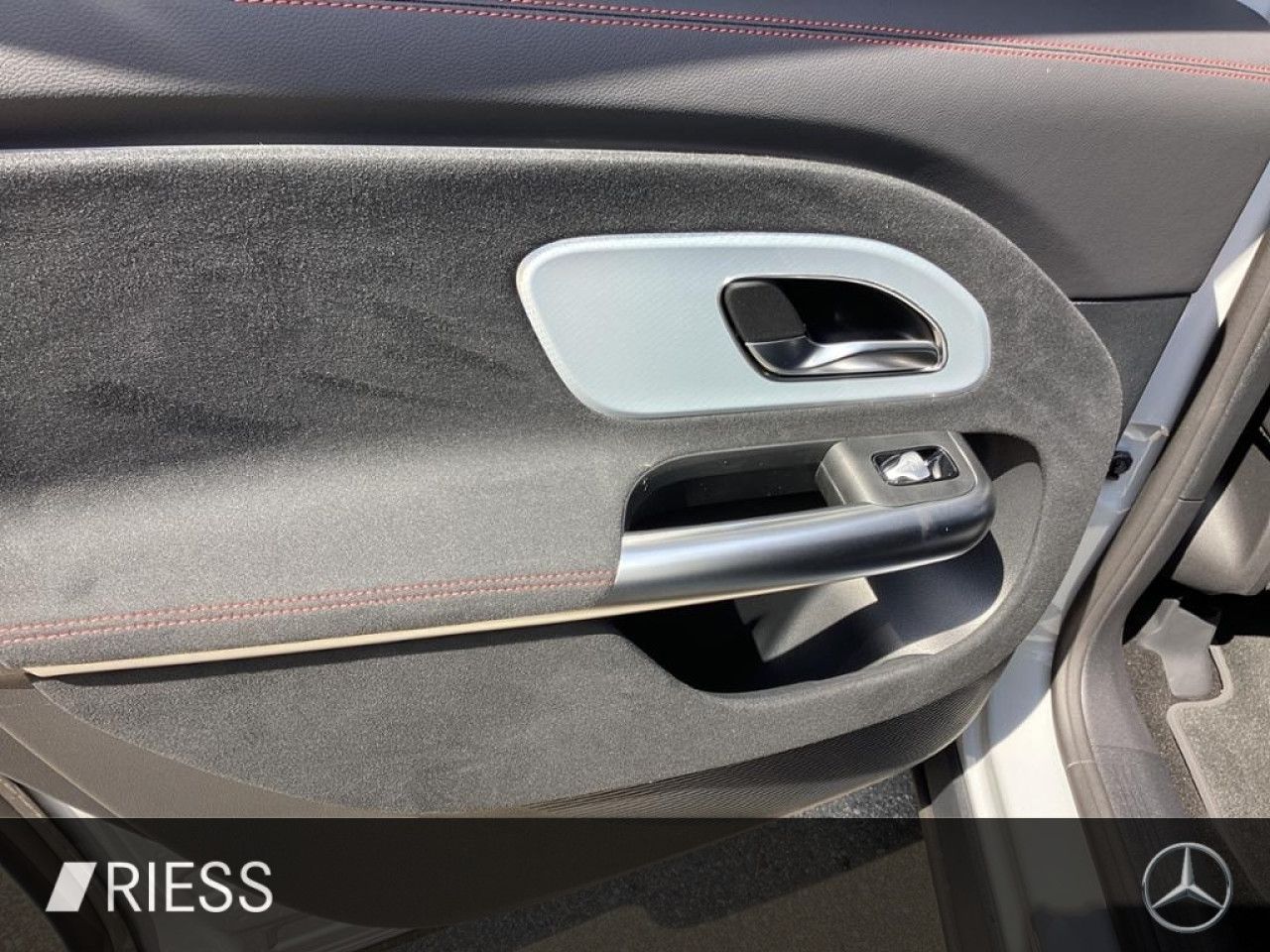 Mercedes-Benz GLB – Bild 12