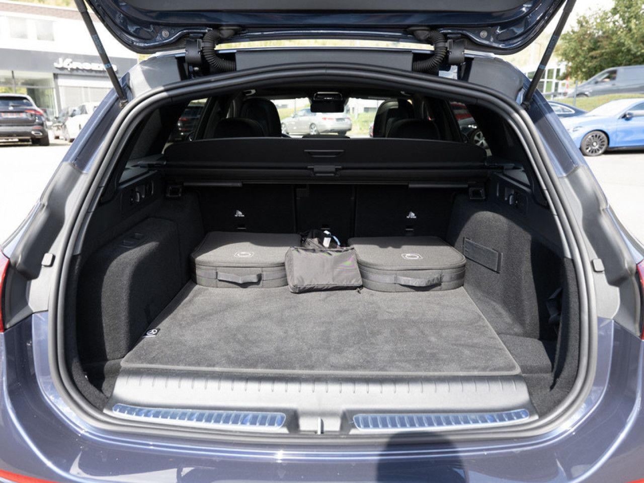 Mercedes-Benz C-Klasse – Bild 6