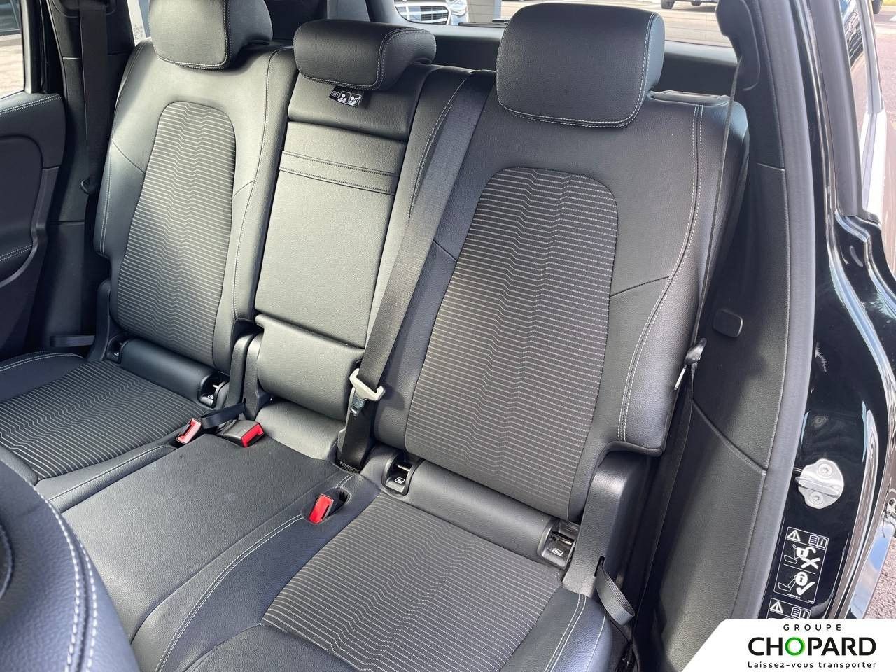 Photo du v&eacute;hicule 18 / 18