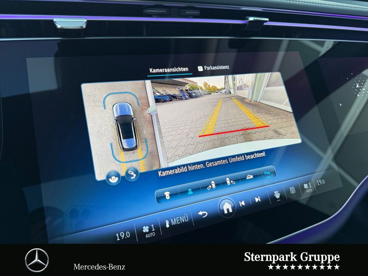 Mercedes-Benz E-Klasse – Bild 24
