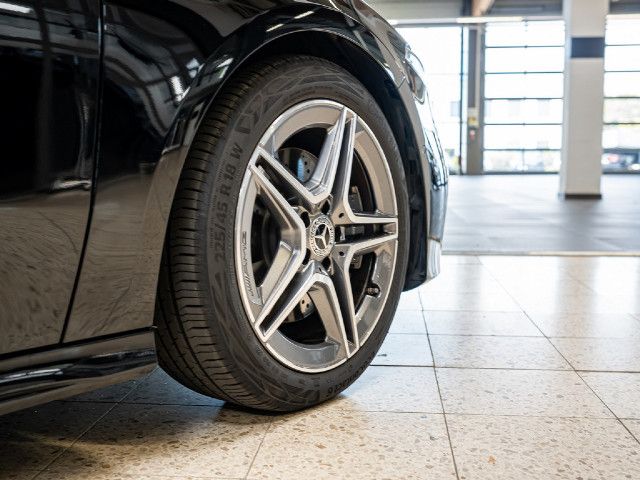 Mercedes-Benz A 220