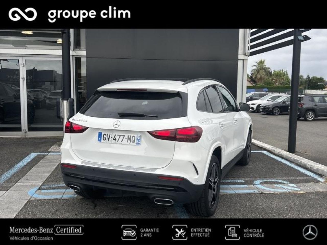 Photo du v&eacute;hicule 4 / 9