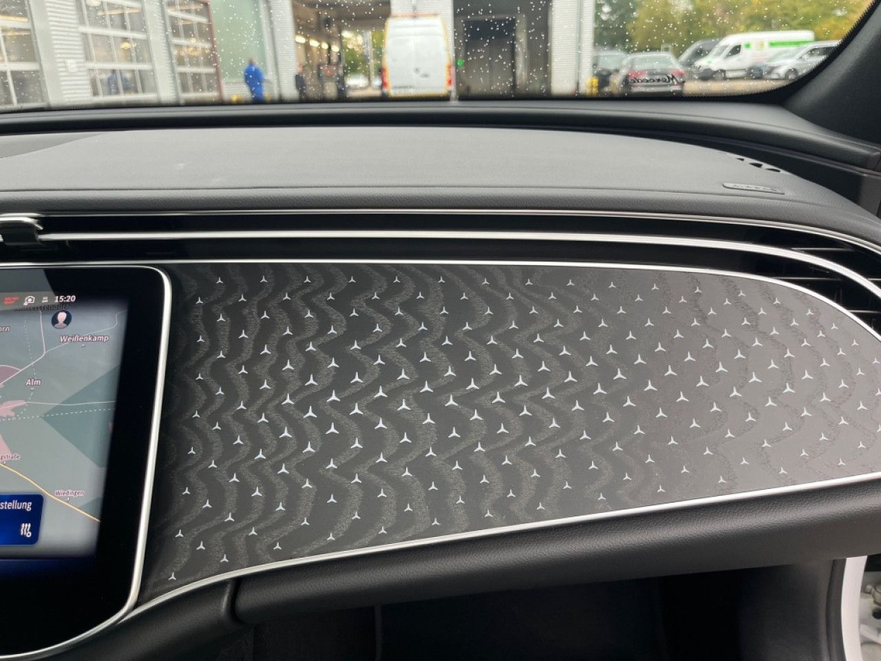 Mercedes-Benz E-Klasse – Bild 28
