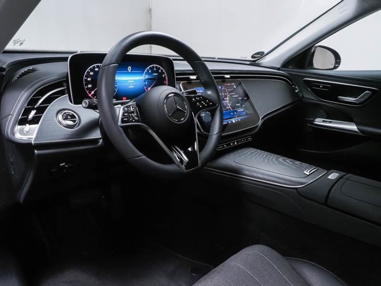 Mercedes-Benz E-Klasse – Bild 13