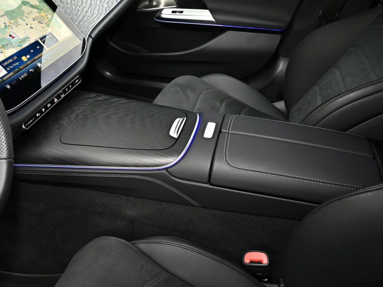 Mercedes-Benz E-Klasse – Bild 16