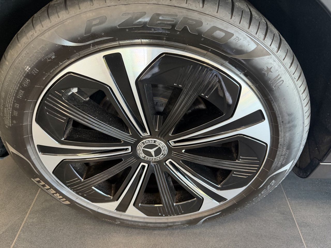 Mercedes-Benz E-Klasse – Bild 18