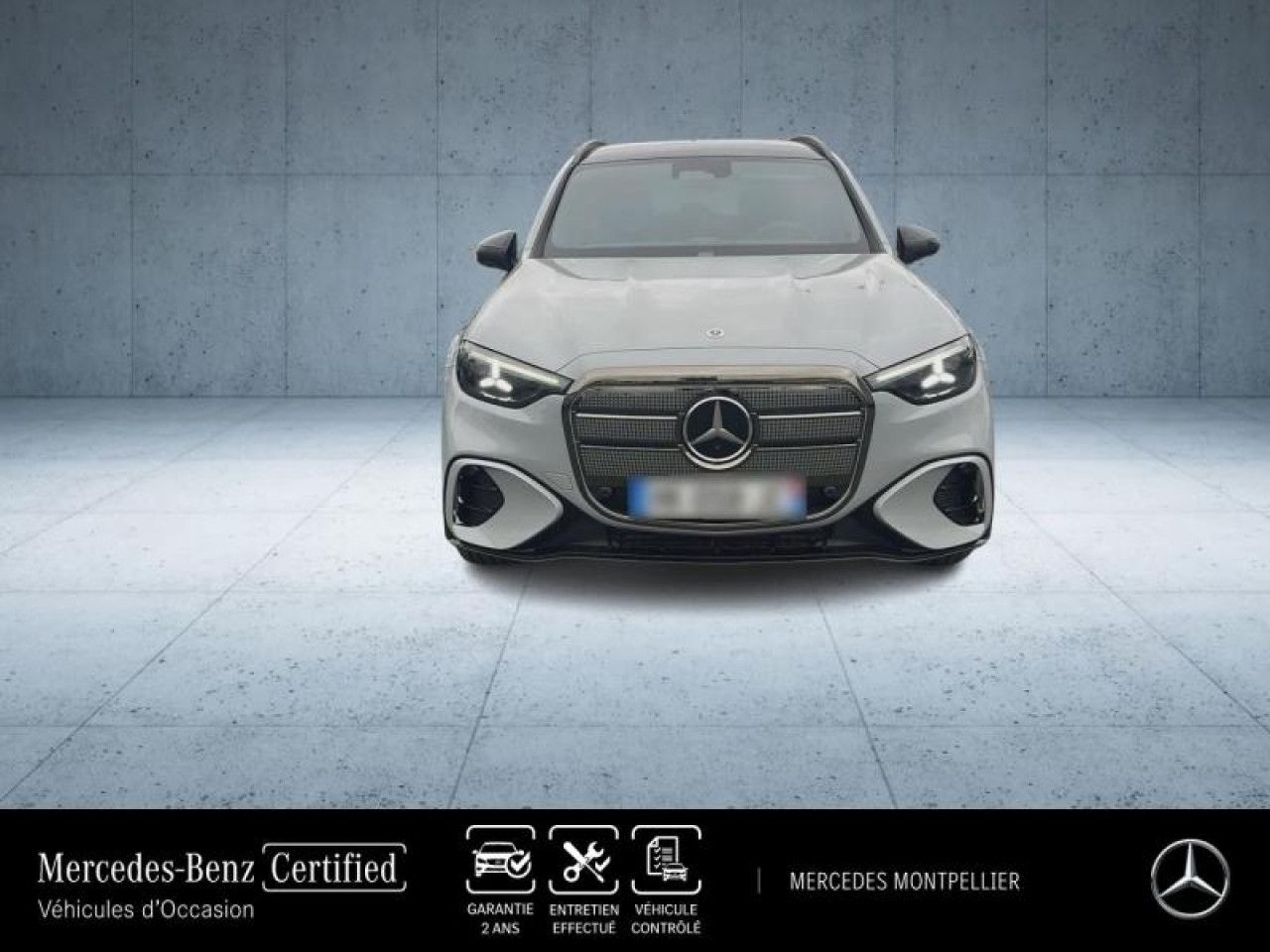 Photo du v&eacute;hicule 1 / 18