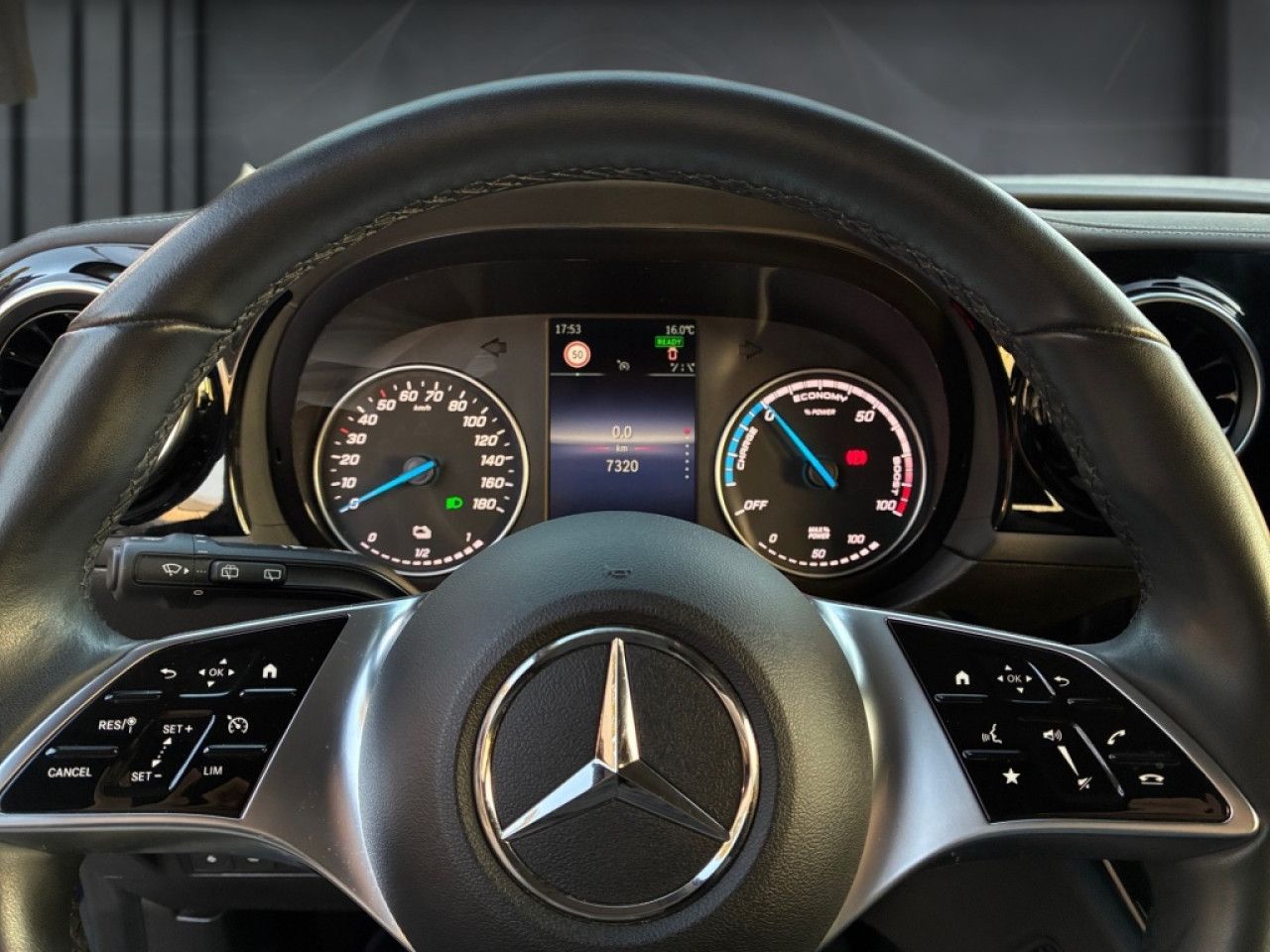 Mercedes-Benz EQT – Bild 7