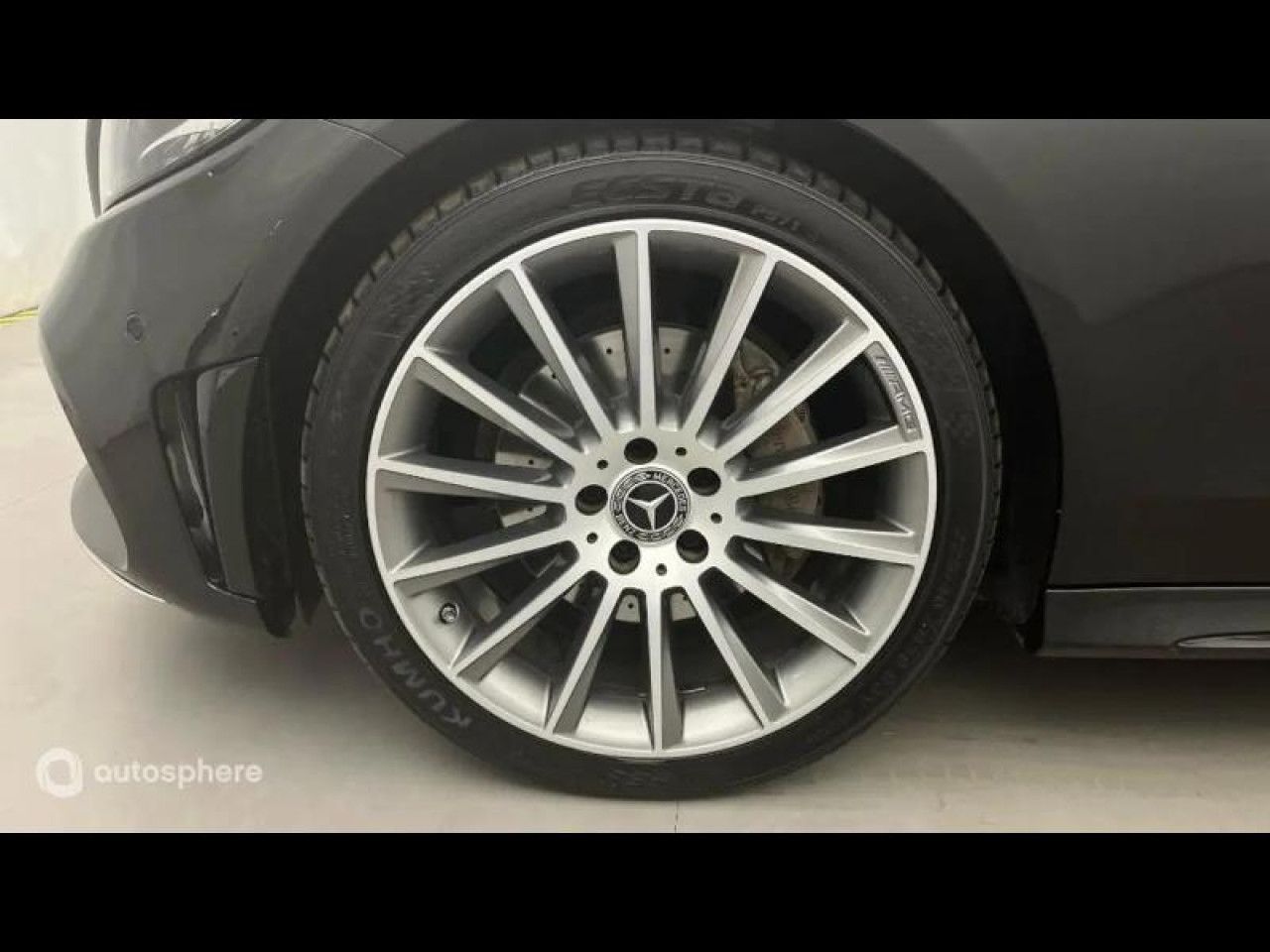 Photo du v&eacute;hicule 16 / 18