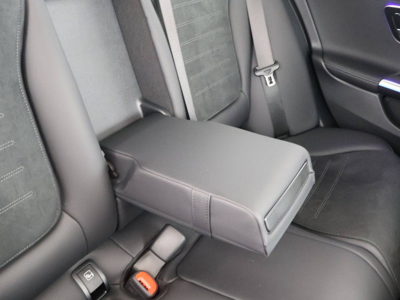 Mercedes-Benz C-Klasse – Bild 19