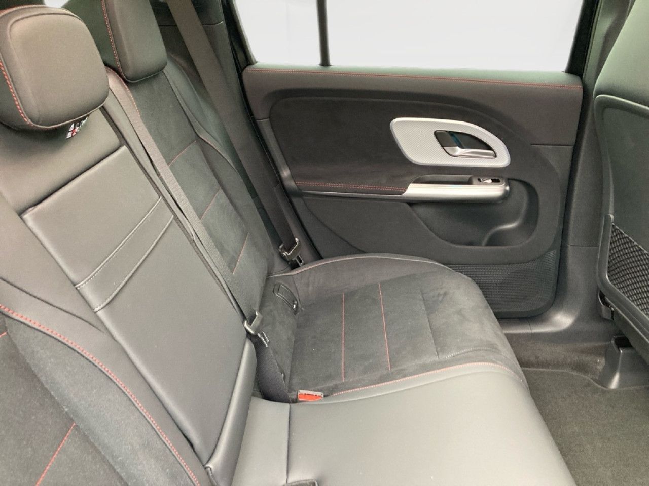 Mercedes-Benz GLB – Bild 8