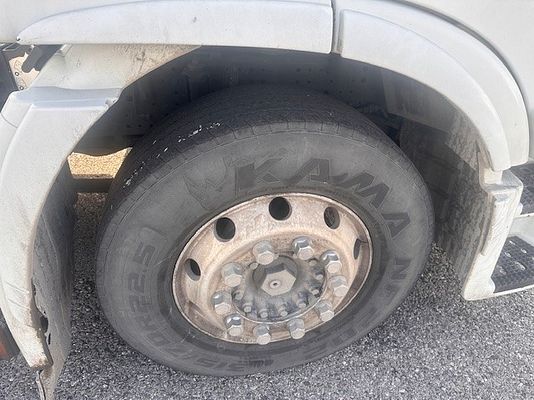 Vehicle image 10 / 20