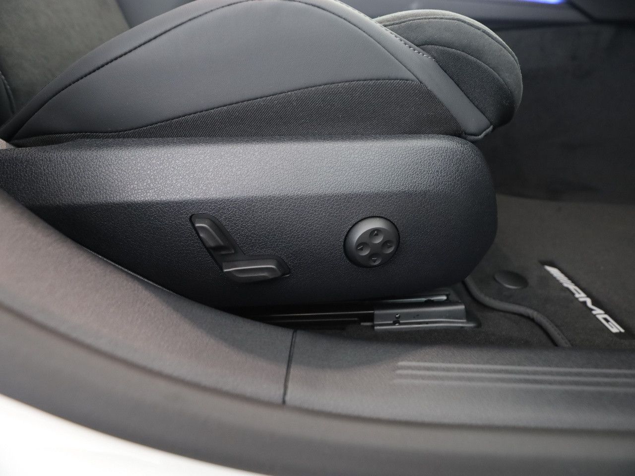 Mercedes-Benz E-Klasse – Bild 19