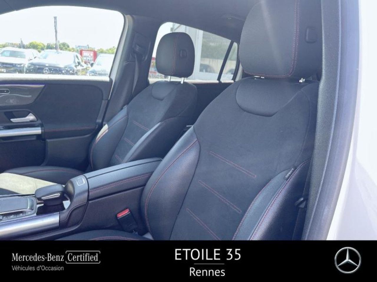 Photo du v&eacute;hicule 8 / 18