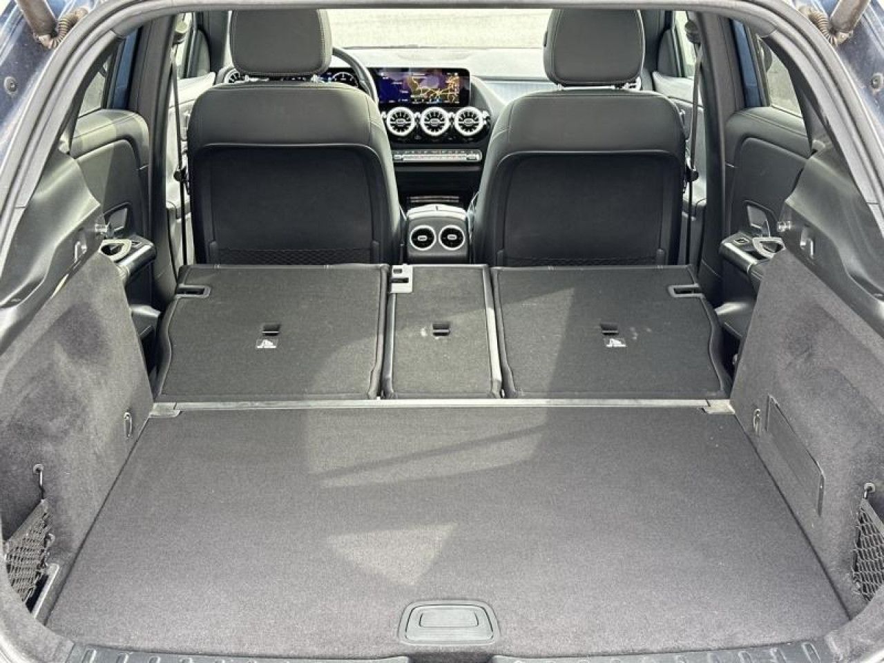 Photo du v&eacute;hicule 16 / 18