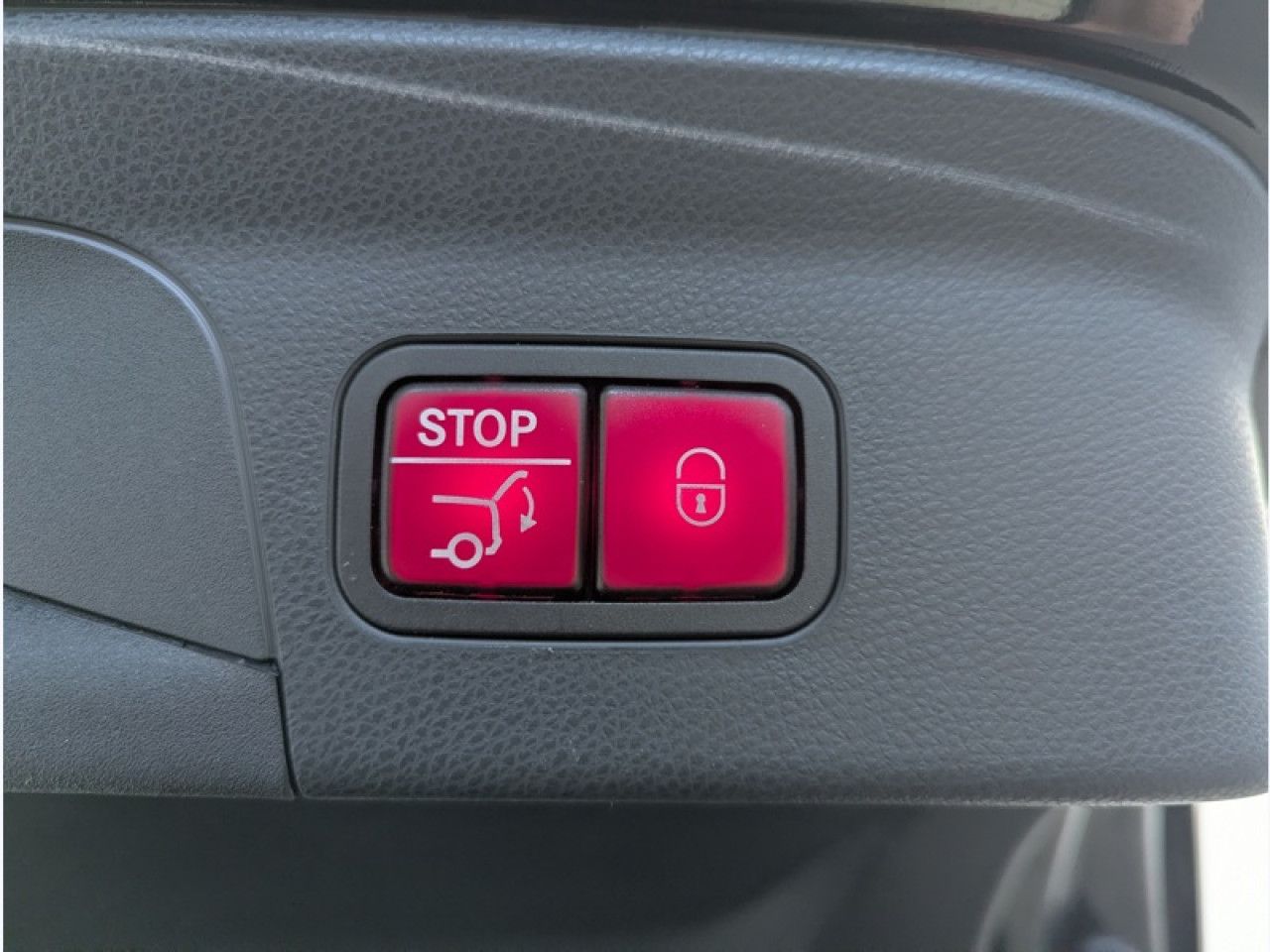 Photo du v&eacute;hicule 18 / 18