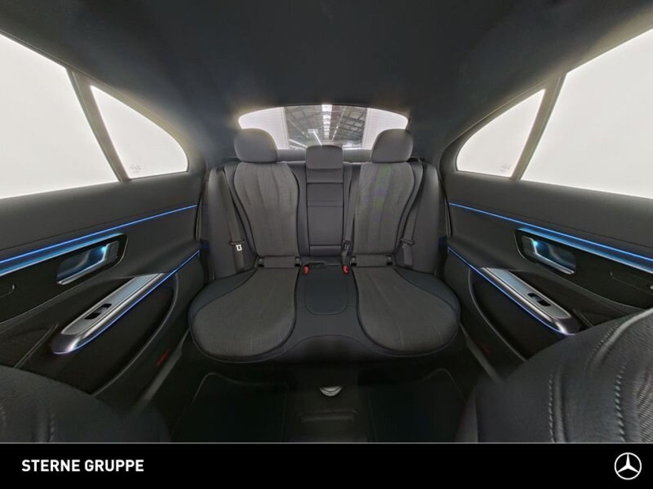 Mercedes-Benz E-Klasse – Bild 9