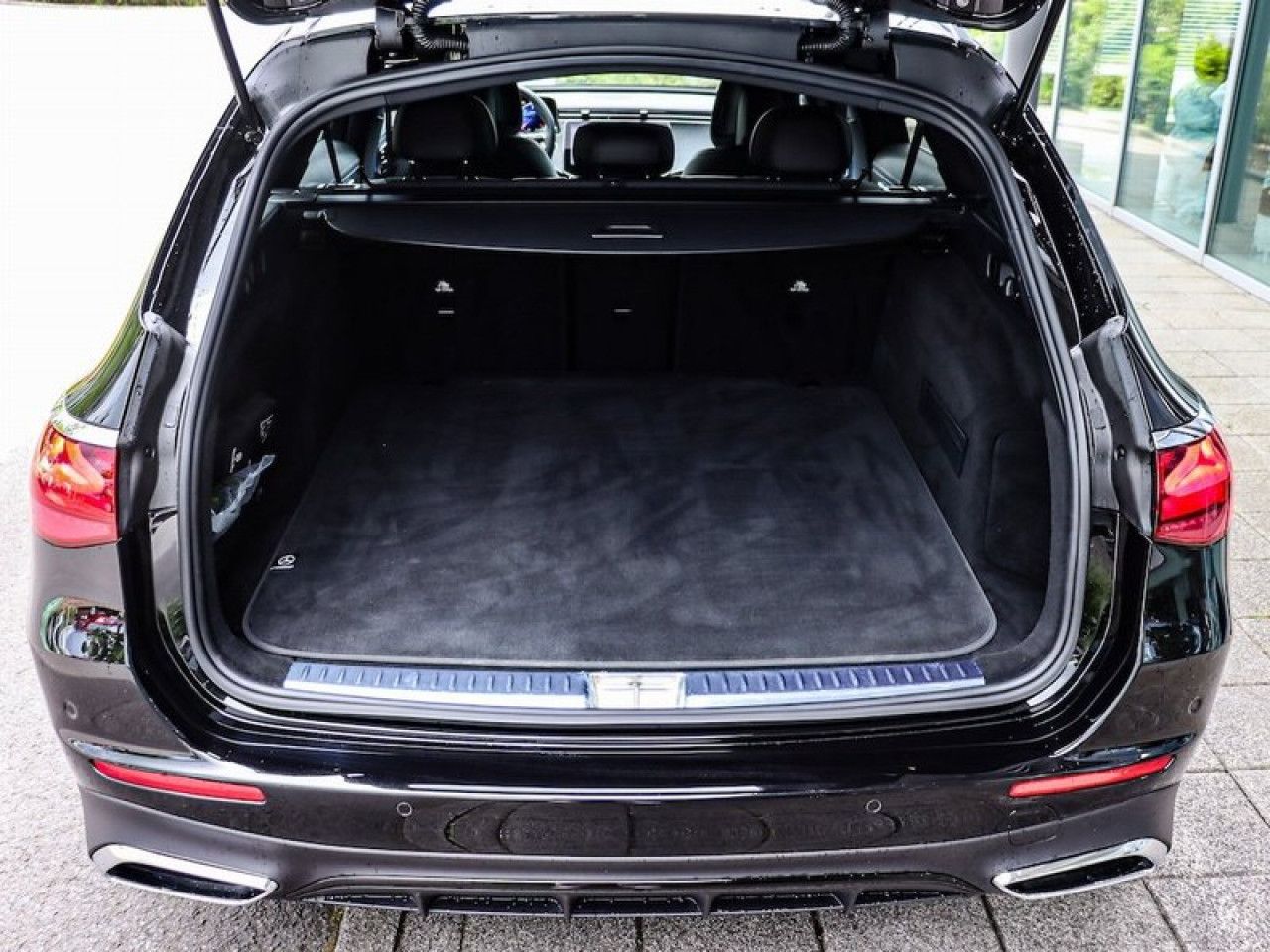 Mercedes-Benz E-Klasse – Bild 14