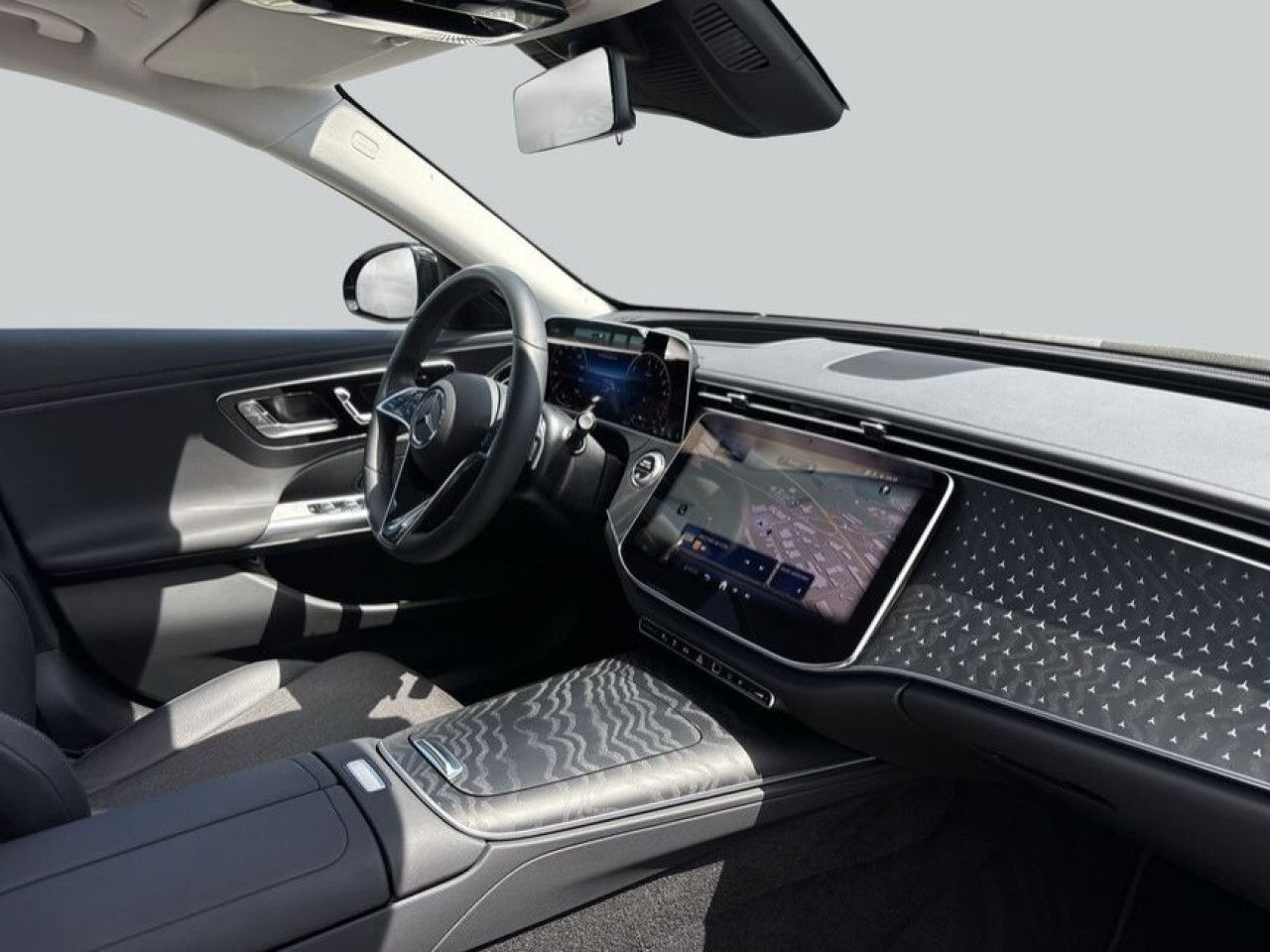 Mercedes-Benz E-Klasse – Bild 16