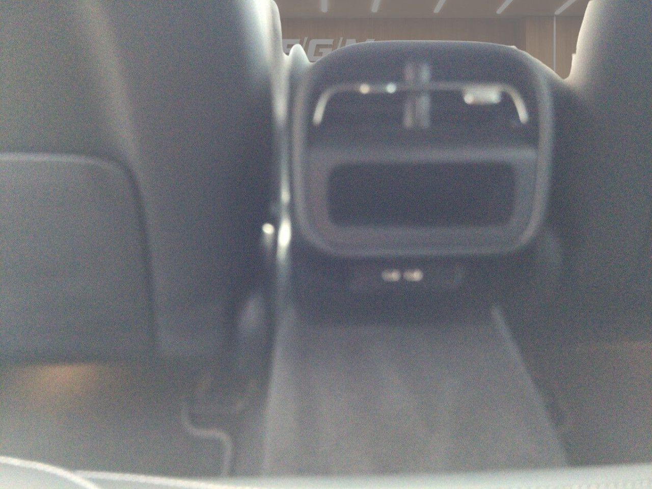 Mercedes-Benz E-Klasse – Bild 14