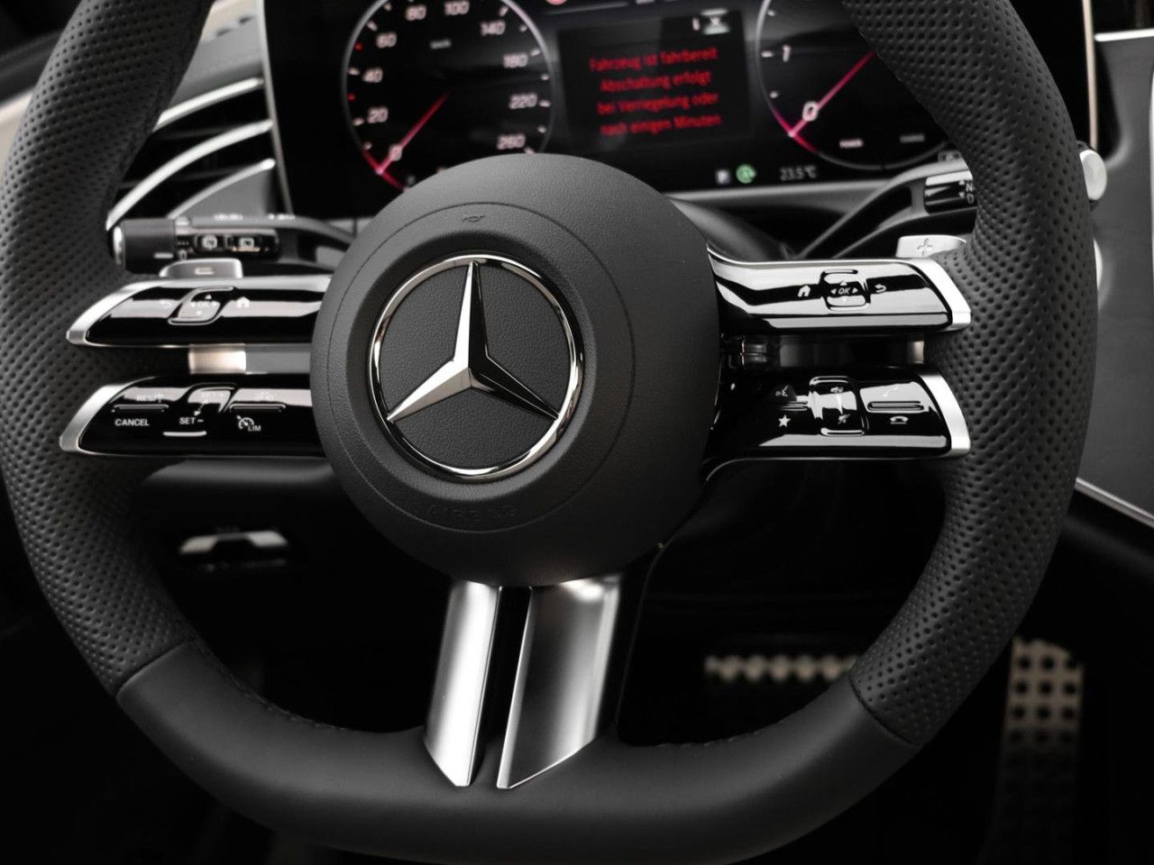 Mercedes-Benz E-Klasse – Bild 14