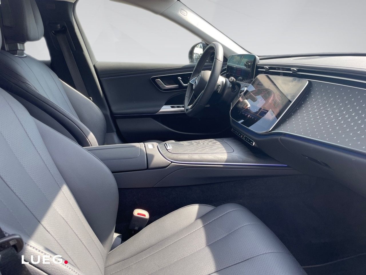 Mercedes-Benz E-Klasse – Bild 8