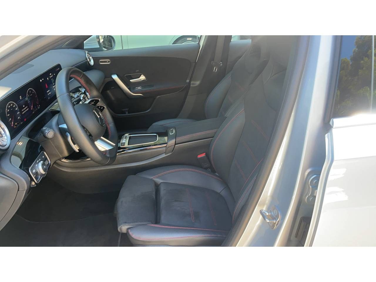 Photo du v&eacute;hicule 5 / 18