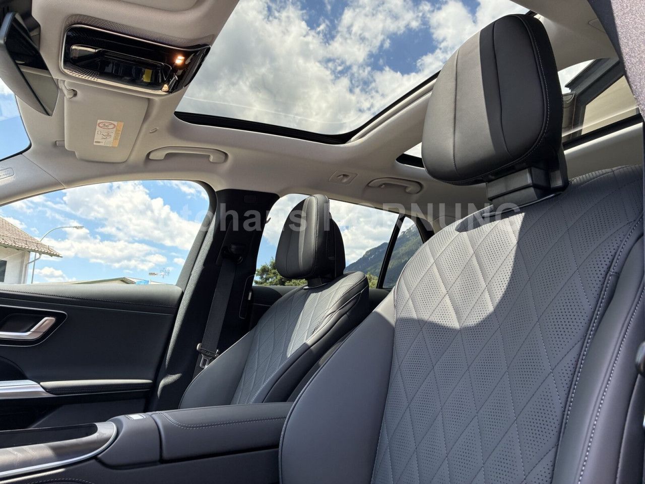 Mercedes-Benz E-Klasse – Bild 14
