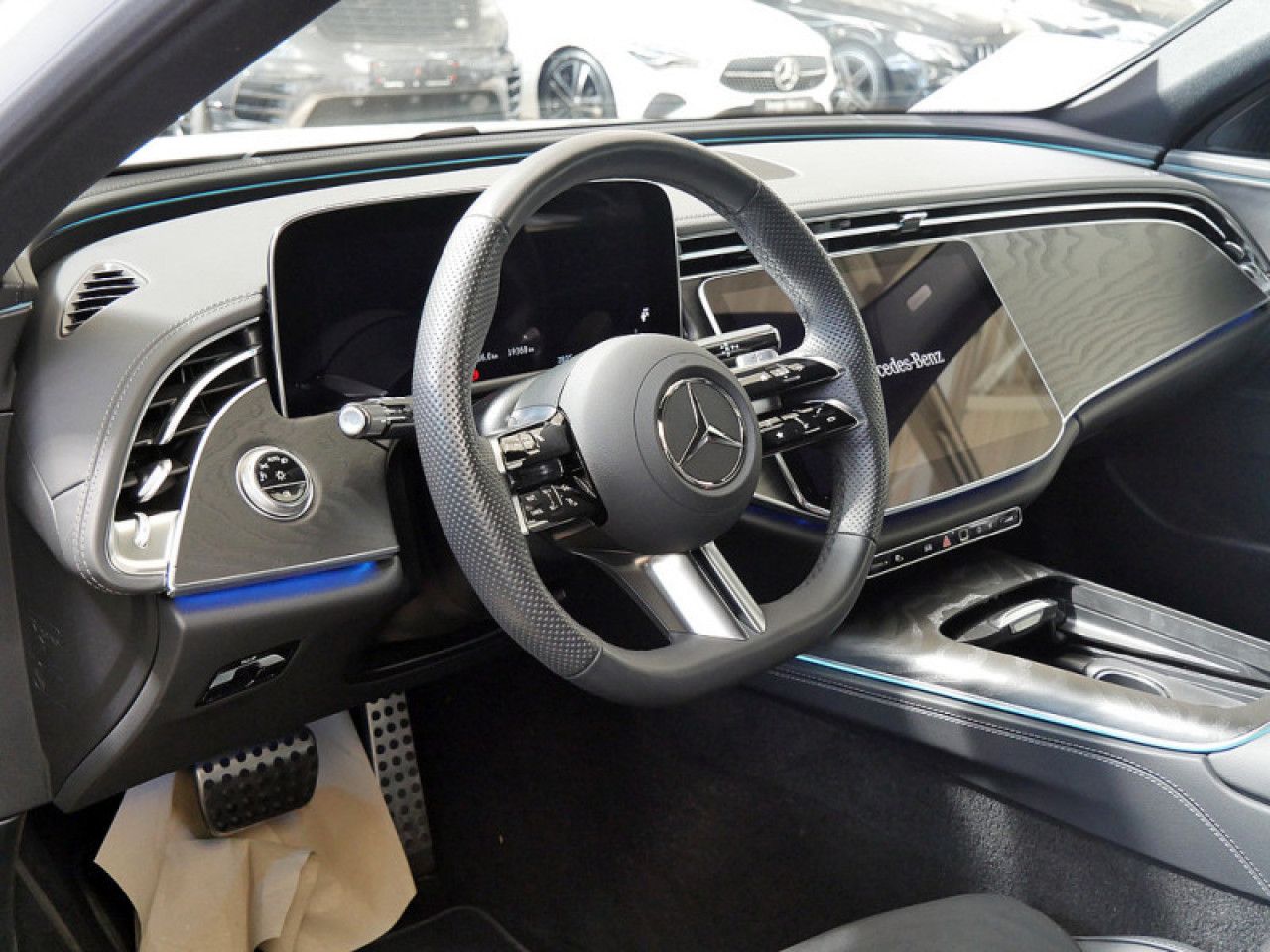 Mercedes-Benz E-Klasse – Bild 11