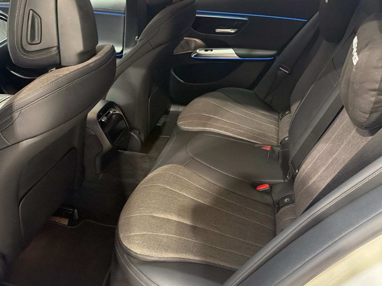 Mercedes-Benz E-Klasse – Bild 16
