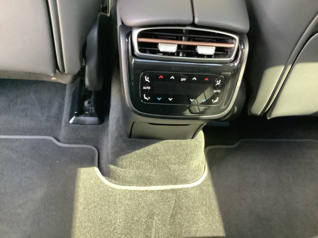 Mercedes-Benz EQE – Bild 17