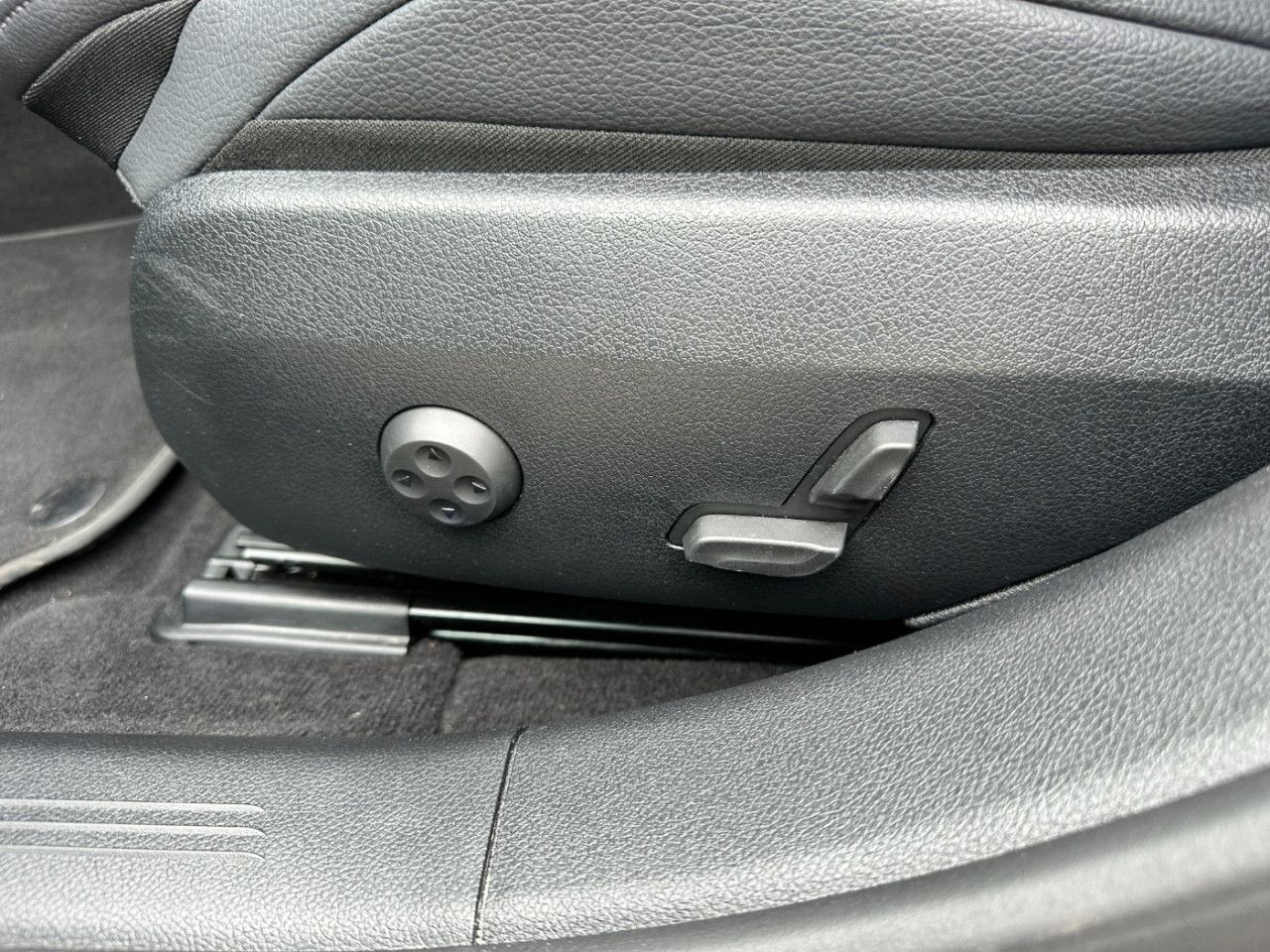 Fahrzeugbild 17 / 19
