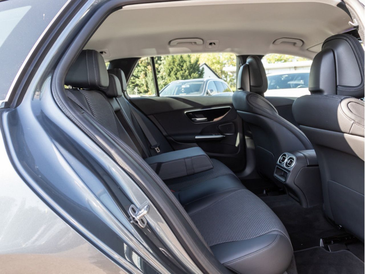 Mercedes-Benz C-Klasse – Bild 9