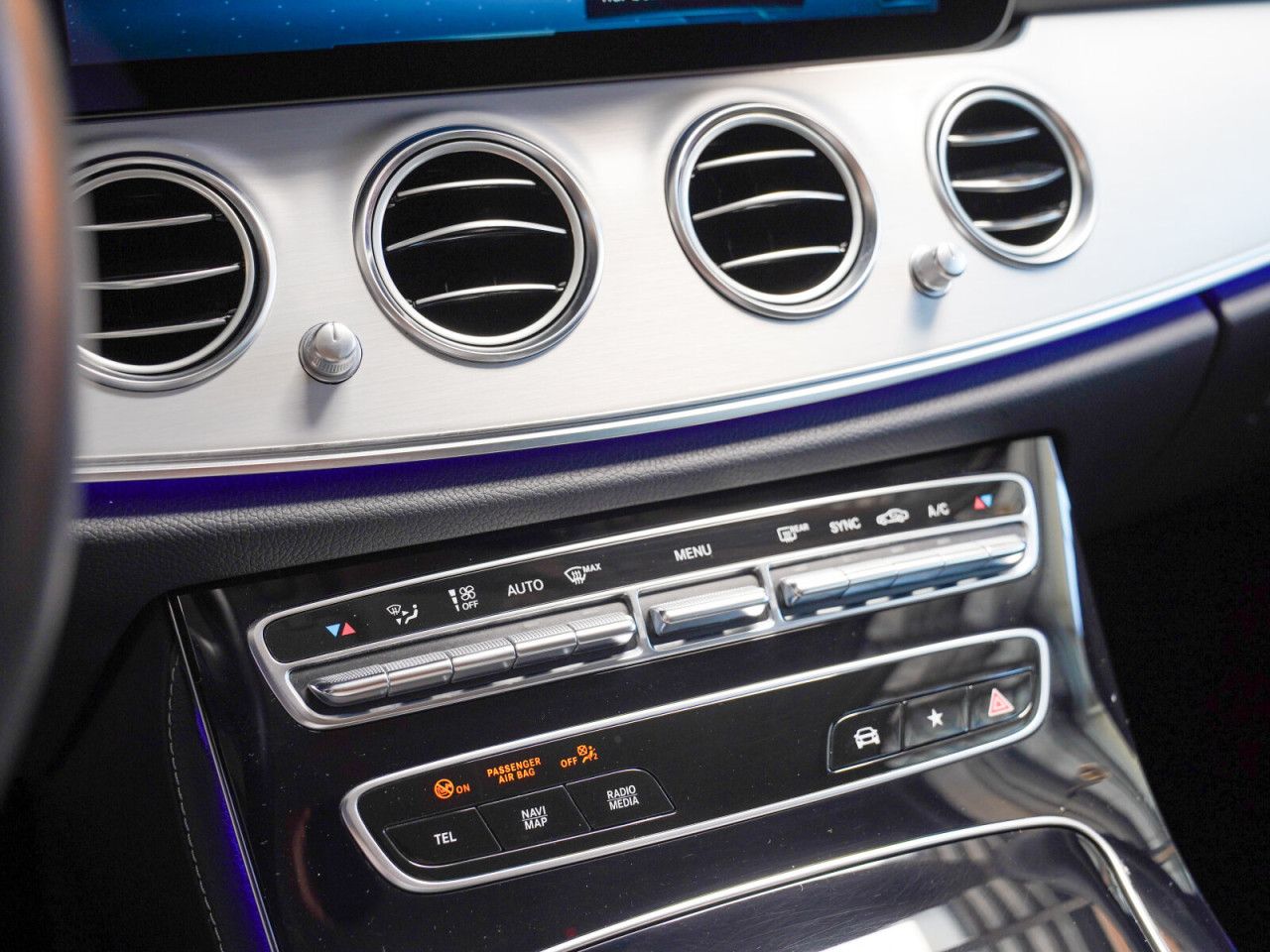 Mercedes-Benz E-Klasse – Bild 24