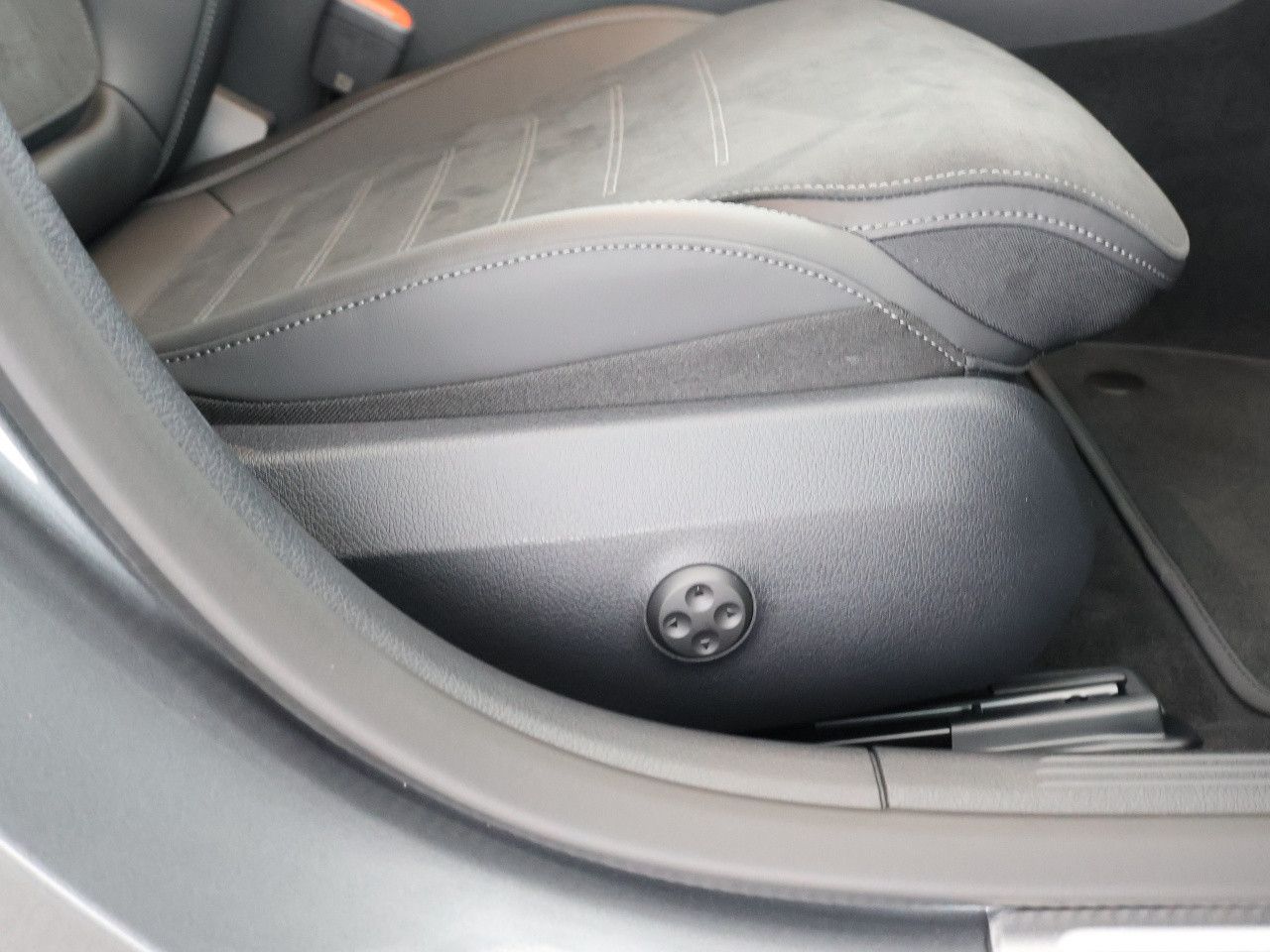 Mercedes-Benz C-Klasse – Bild 17