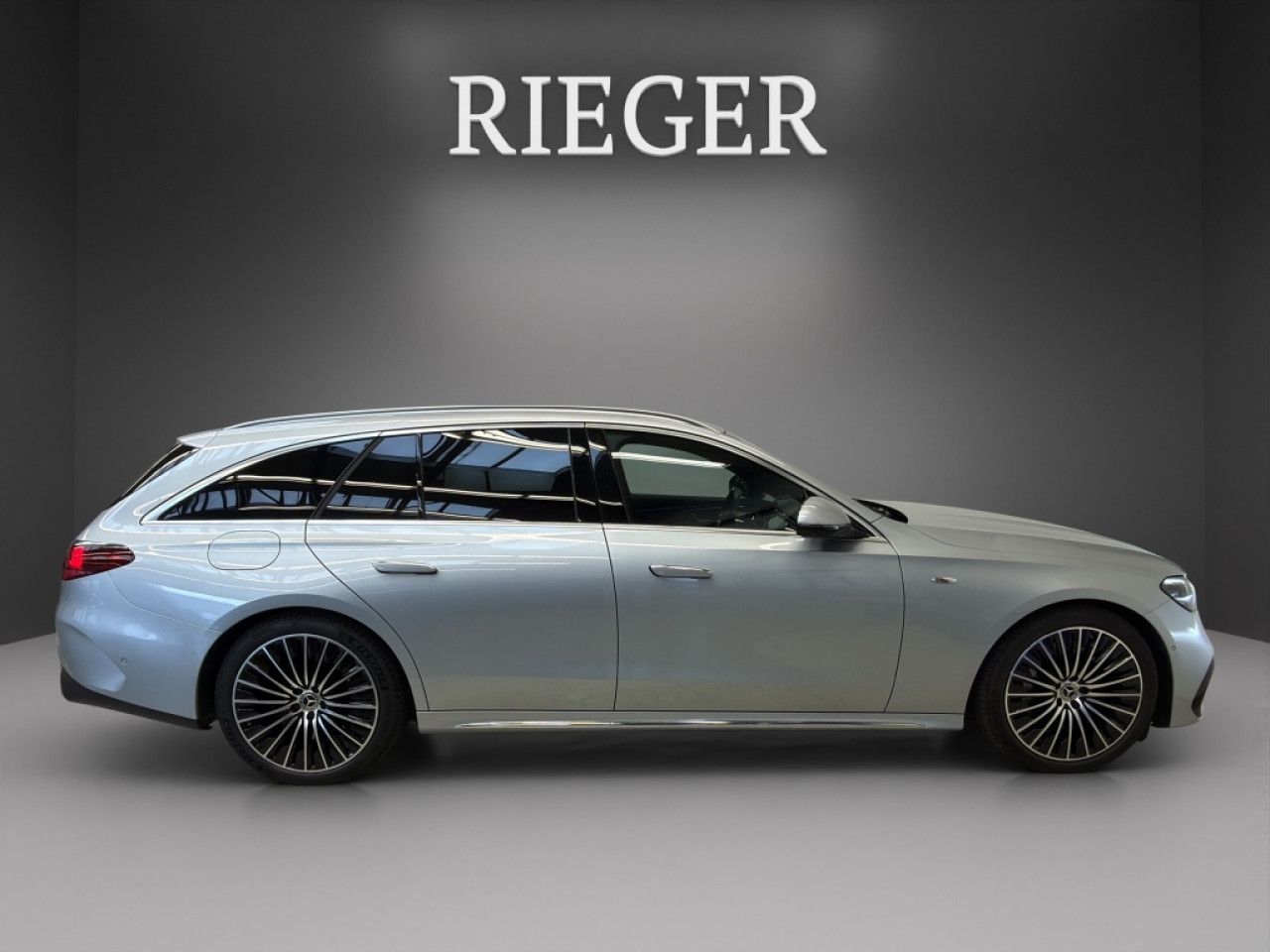 Mercedes-Benz E-Klasse – Bild 14