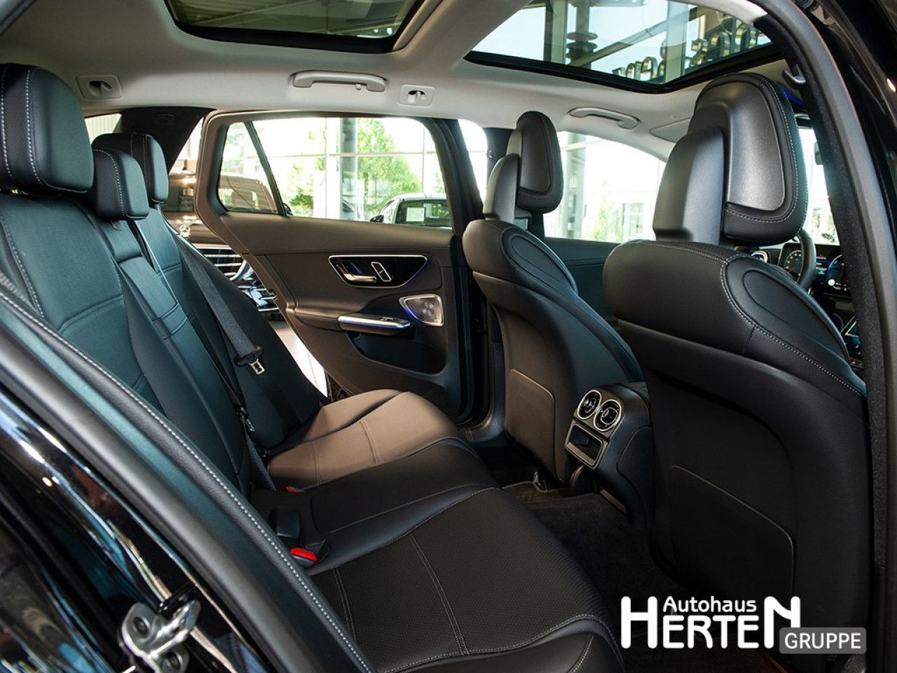 Mercedes-Benz C-Klasse – Bild 18
