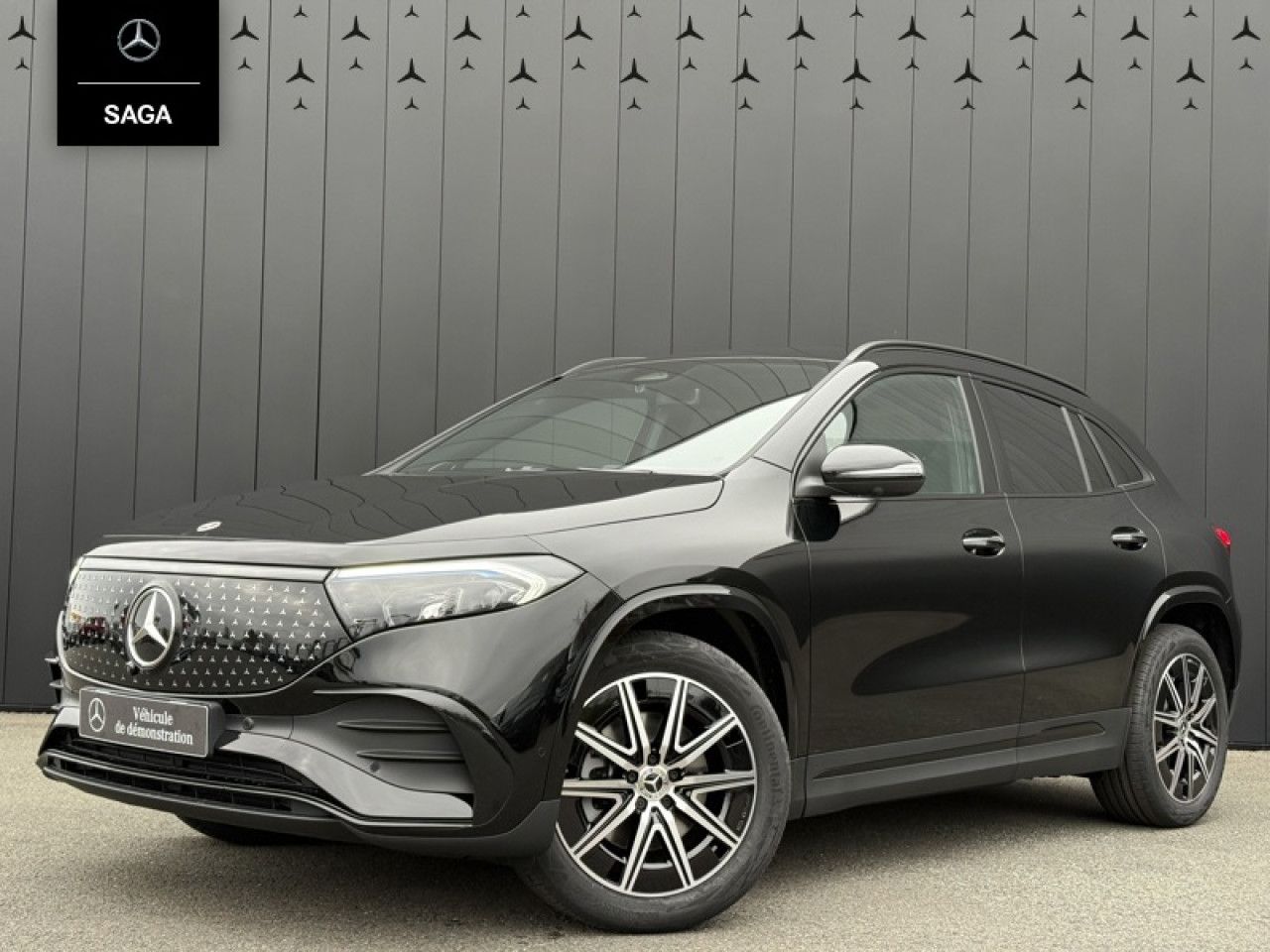 Photo du v&eacute;hicule 1 / 18