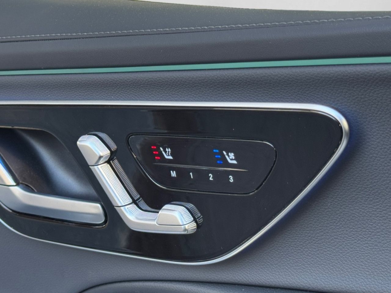 Mercedes-Benz E-Klasse – Bild 14