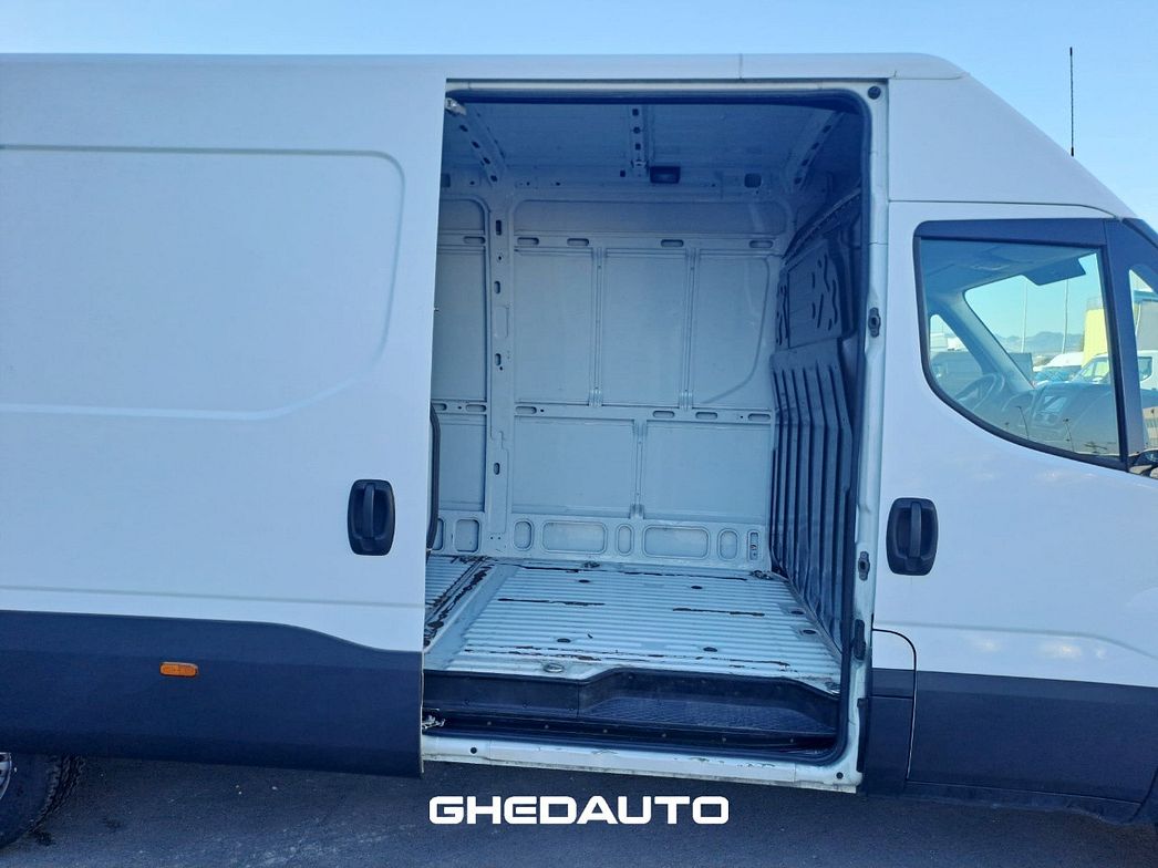 IVECO | DAILY 35S16 2.3 FURGONE PASSO LUNGO