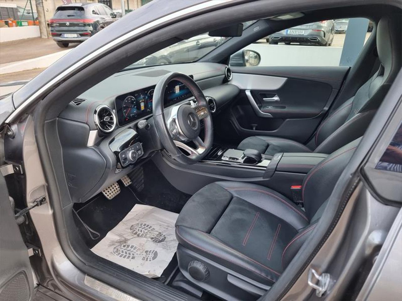 Imagem do ve&iacute;culo 7 / 15