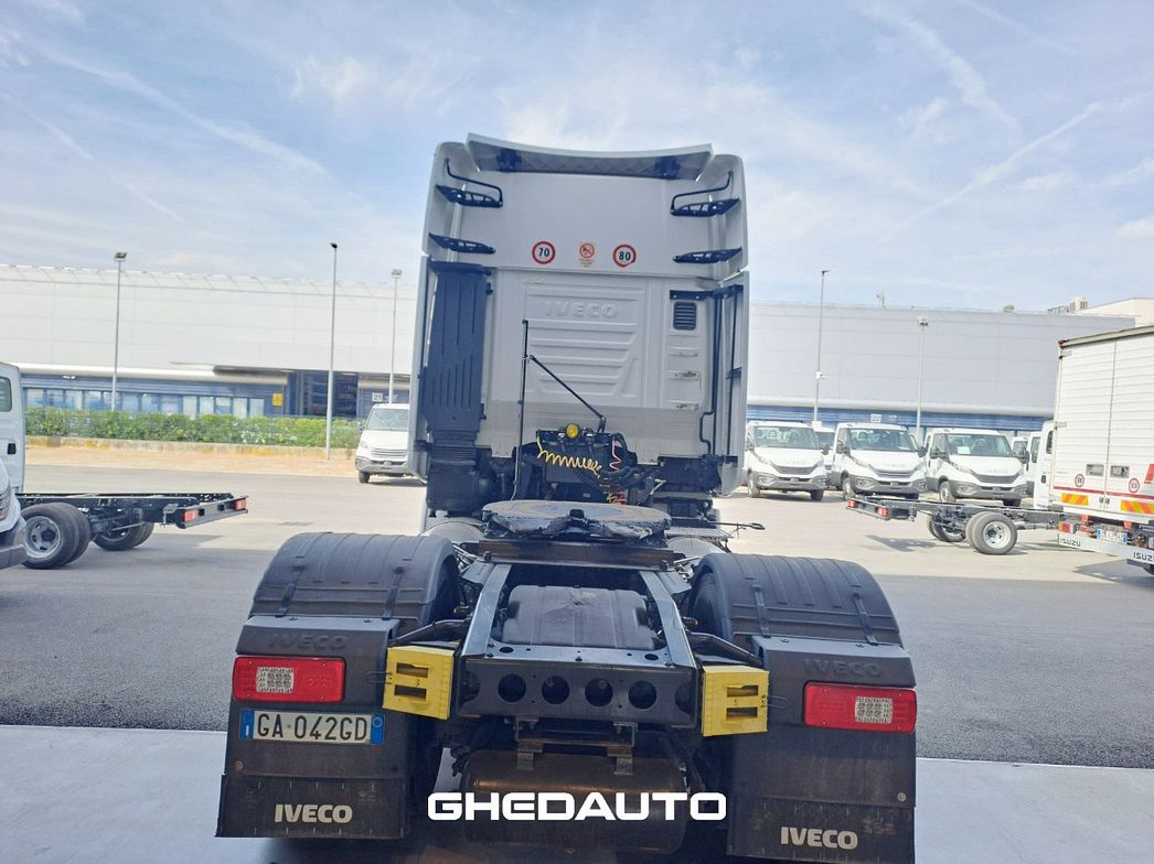 IVECO | TRATTORE STRADALE IVECO STRALIS 460 LNG METANO