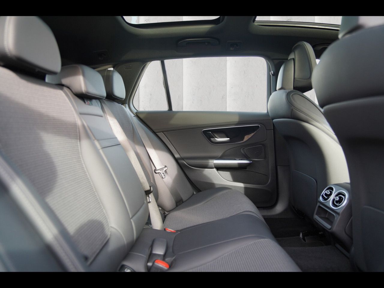 Mercedes-Benz C-Klasse – Bild 11
