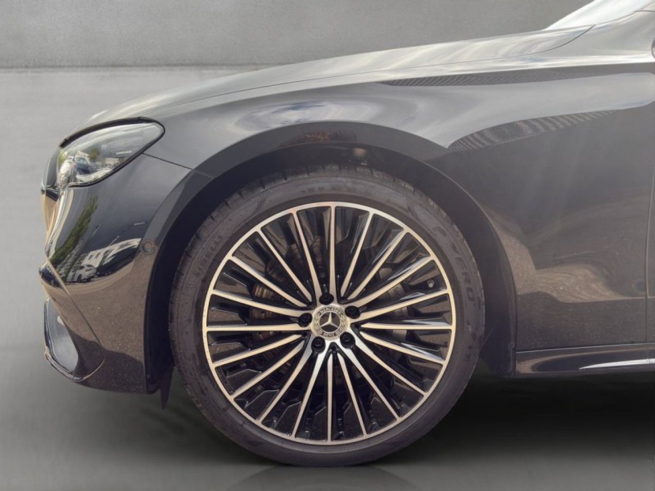 Mercedes-Benz E-Klasse – Bild 8