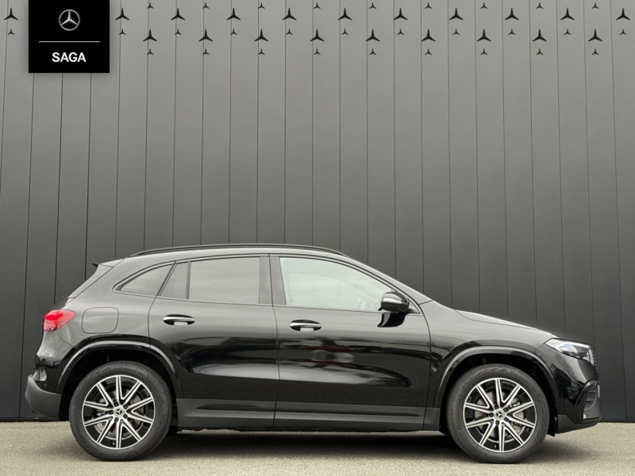 Photo du v&eacute;hicule 3 / 18