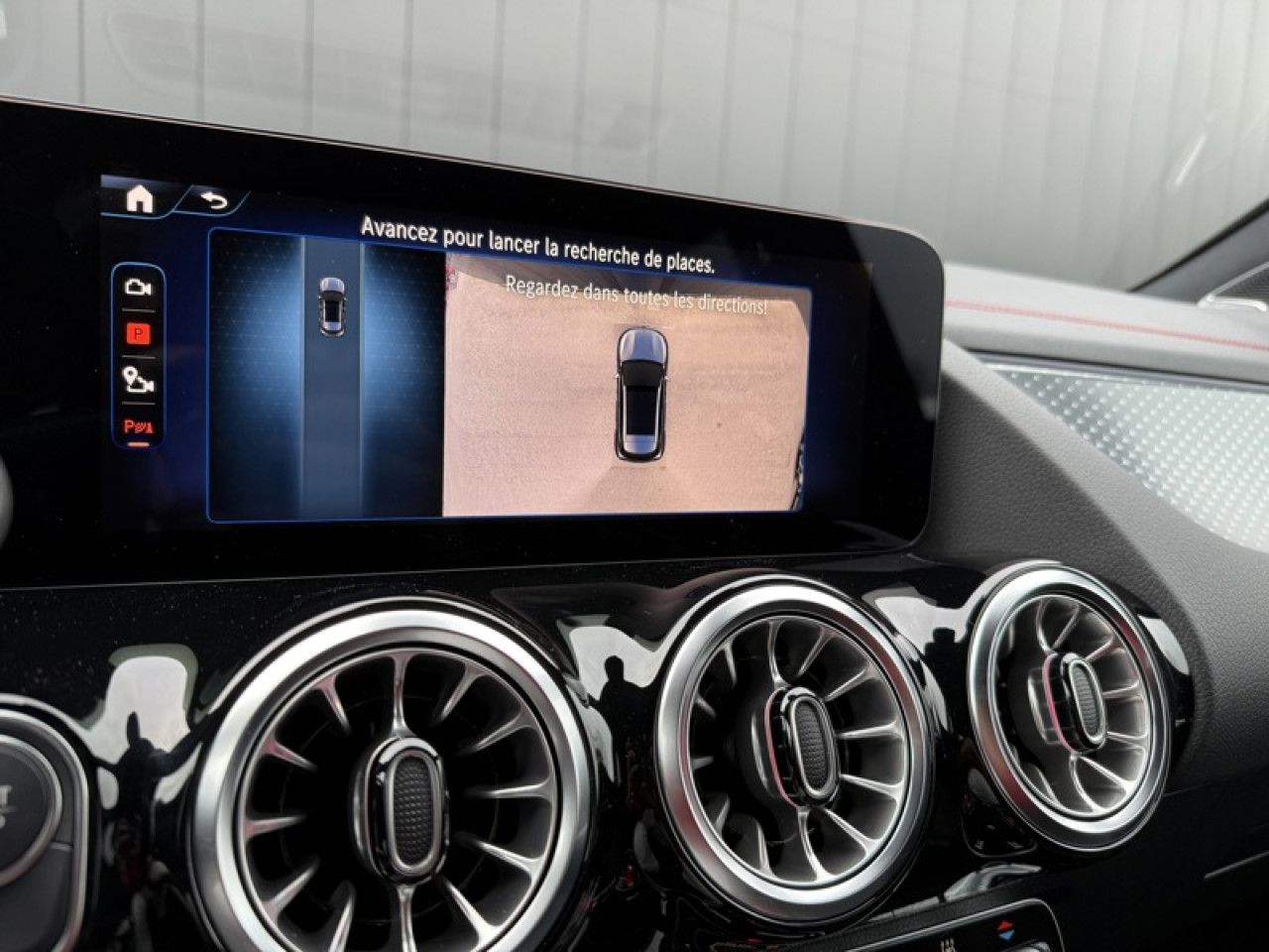 Photo du v&eacute;hicule 13 / 18